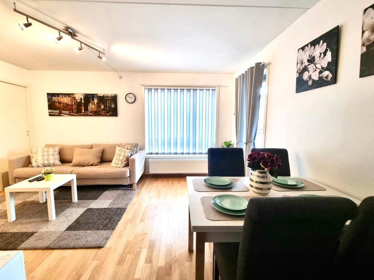 Demims Apartments - Lillestrøm Centre - 12mins from Oslo Airport Extérieur photo