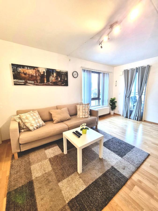 Demims Apartments - Lillestrøm Centre - 12mins from Oslo Airport Extérieur photo