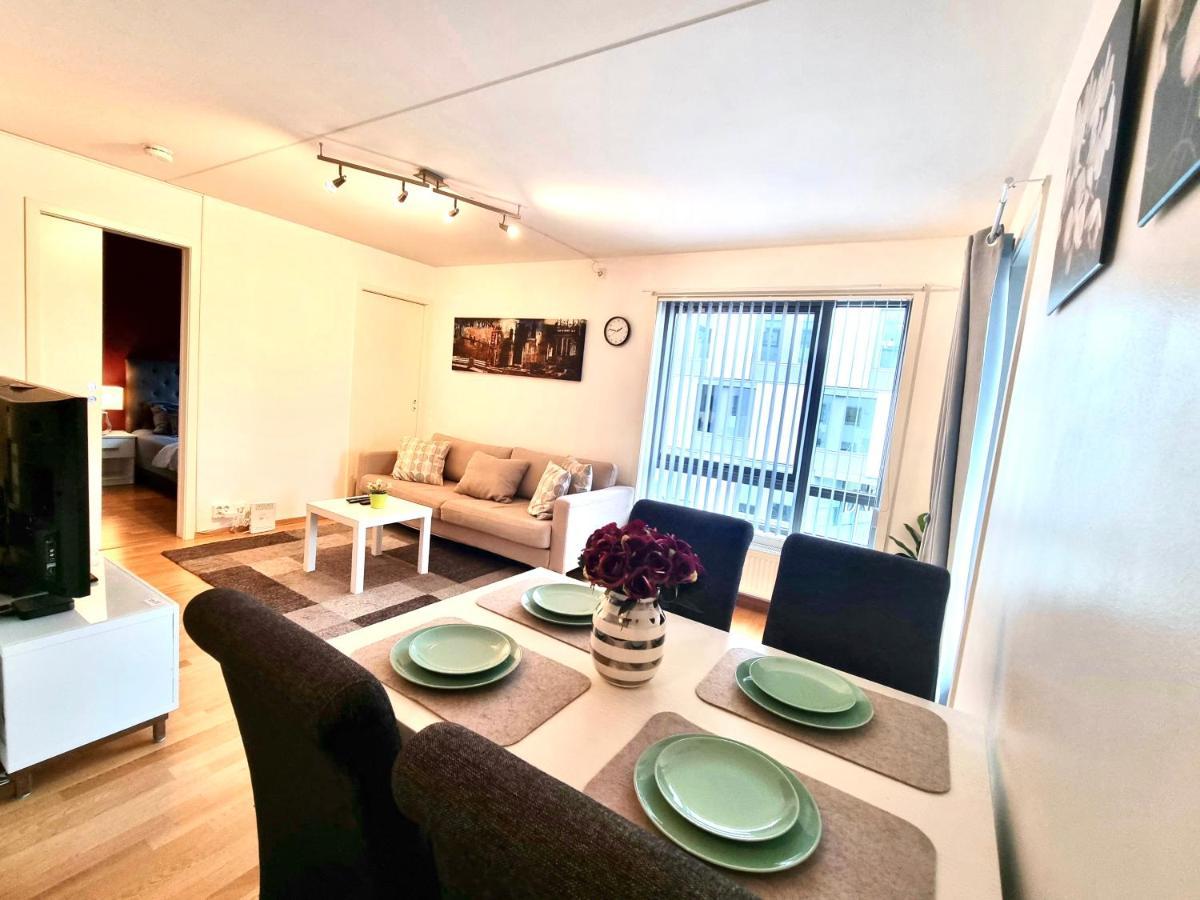 Demims Apartments - Lillestrøm Centre - 12mins from Oslo Airport Extérieur photo