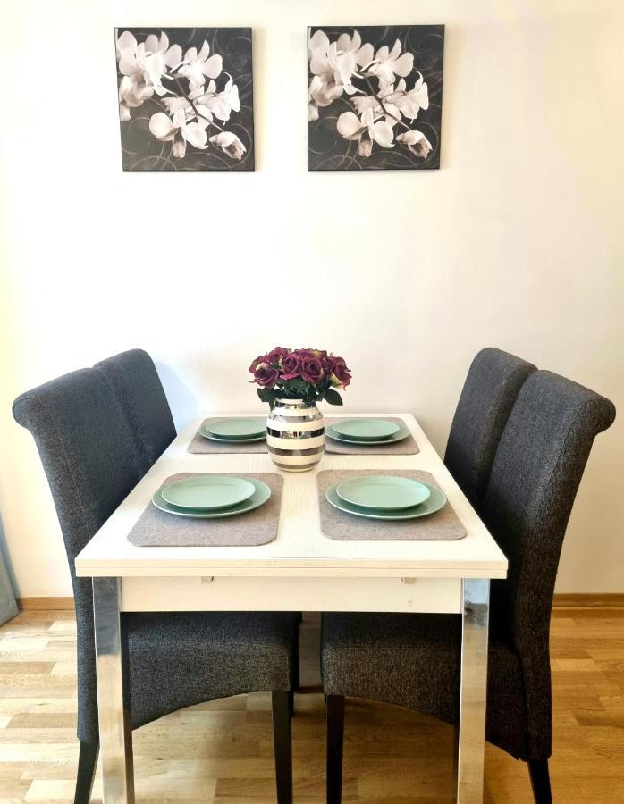 Demims Apartments - Lillestrøm Centre - 12mins from Oslo Airport Extérieur photo